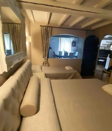Castel 1500 דירה *