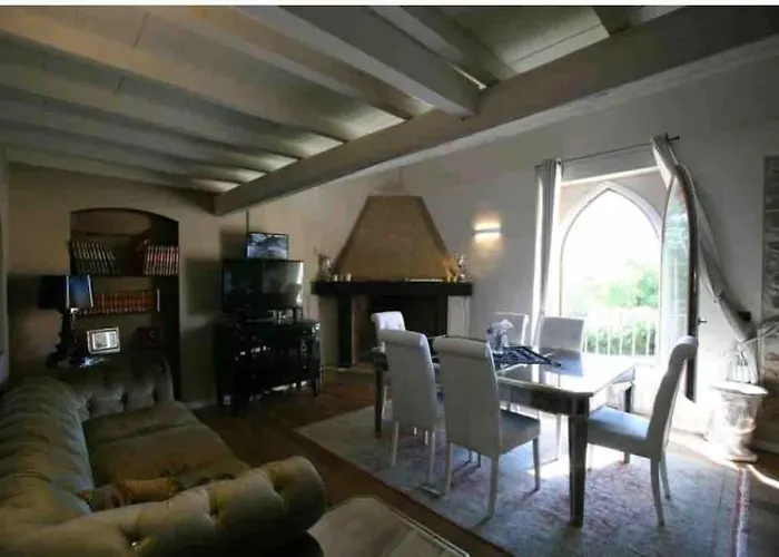 아파트 Castel 1500 *